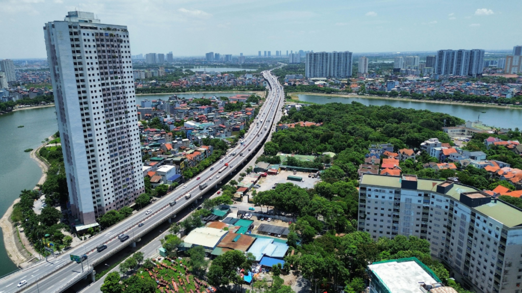 Urban Poverty in Manila and Jakarta
