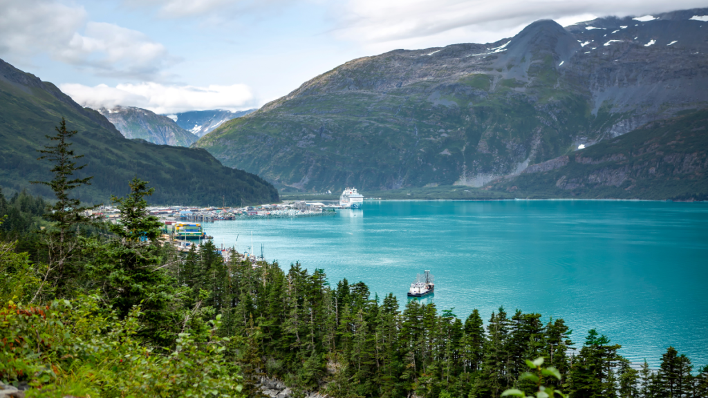 Migration, Isolation, and Social Structure in Alaska: A Sociological Perspective